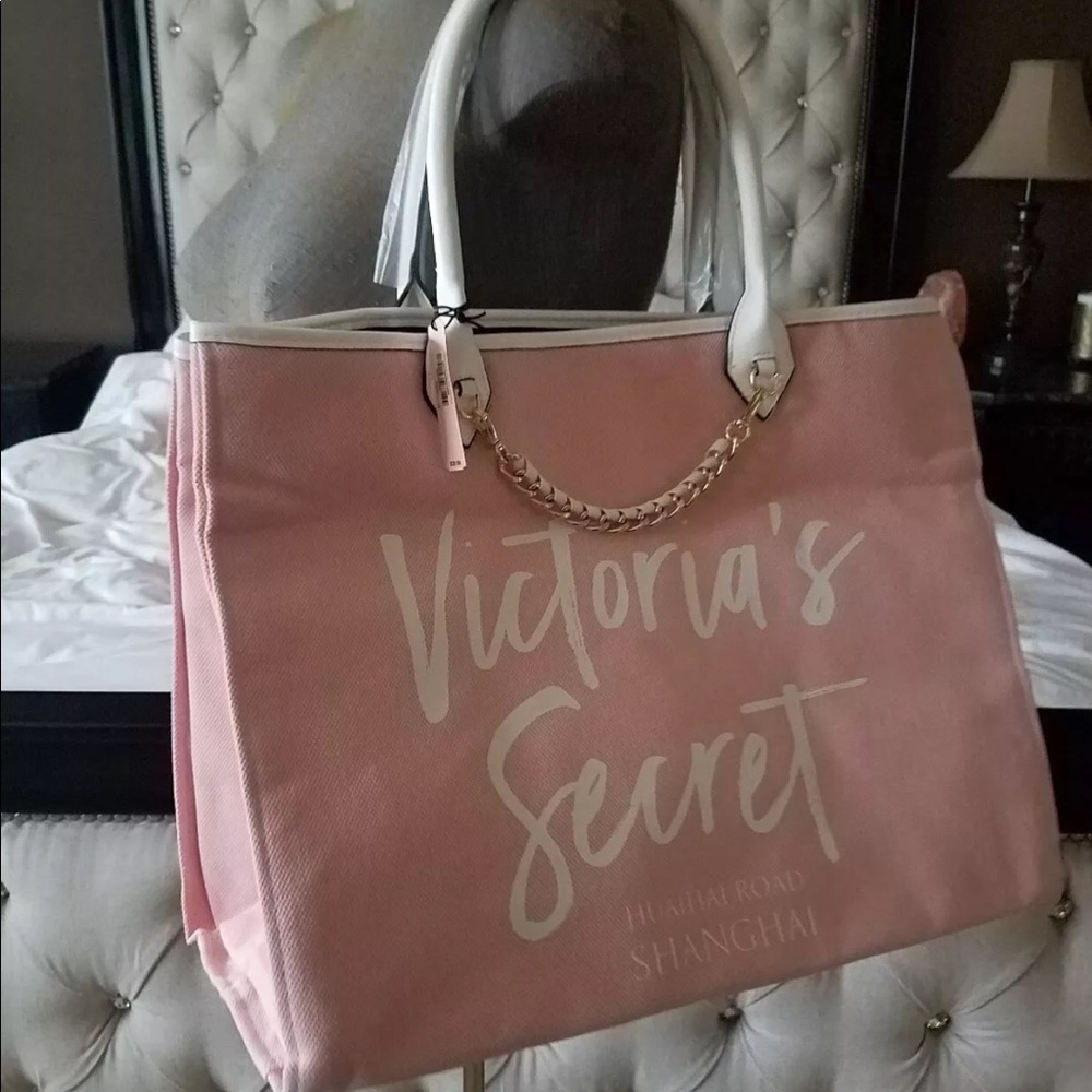 NWT Victoria’s Secret Fashion Show Tote